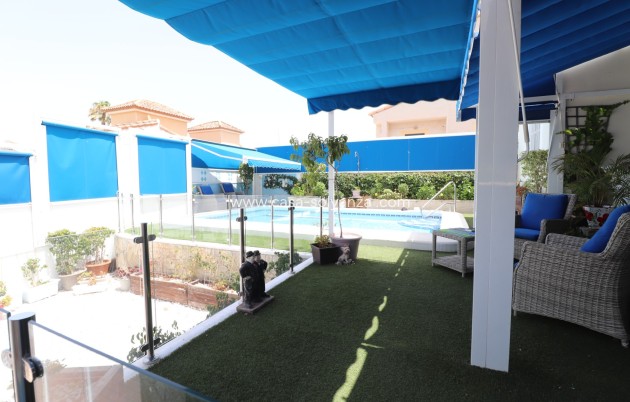 Resale - Villa - Algorfa - Montebello