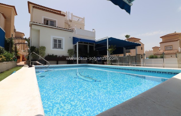 Resale - Villa - Algorfa - Montebello