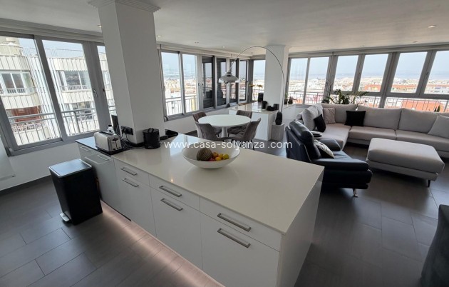 Herverkoop - Appartement / flat - Torrevieja - Acequion