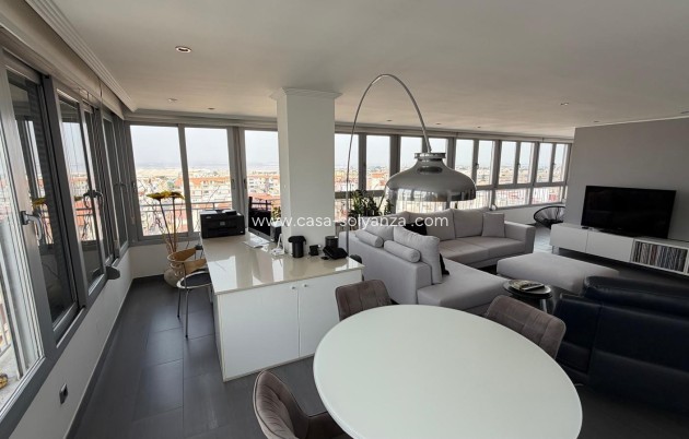 Herverkoop - Appartement / flat - Torrevieja - Acequion