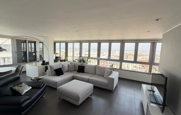 Herverkoop - Appartement / flat - Torrevieja - Acequion