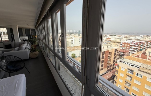 Herverkoop - Appartement / flat - Torrevieja - Acequion
