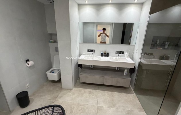 Herverkoop - Appartement / flat - Torrevieja - Acequion