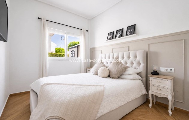 Resale - Villa - La Torre Golf Resort - Inland