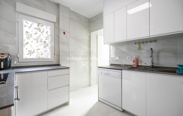 Resale - Villa - La Torre Golf Resort - Inland