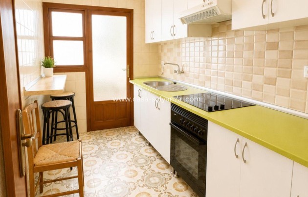 Resale - Apartment / flat - Torrevieja - Playa del Cura