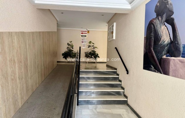 Revente - Appartement - Torrevieja - Acequion