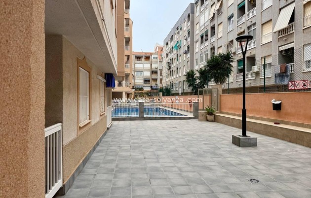 Revente - Appartement - Torrevieja - Acequion