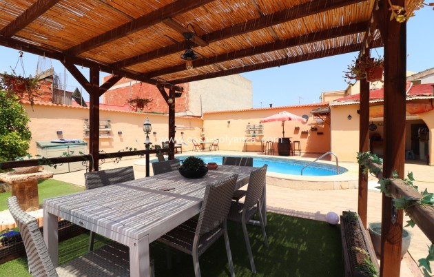 Resale - Villa - Benijofar