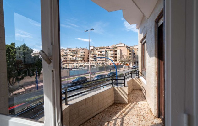 Revente - Building - Torrevieja - Center