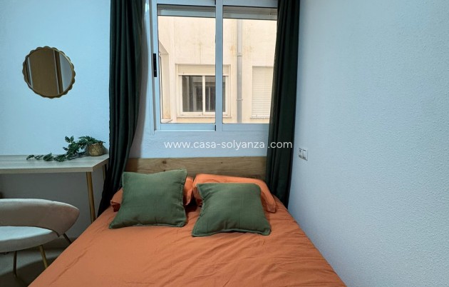 Revente - Appartement - Torrevieja - Puerto