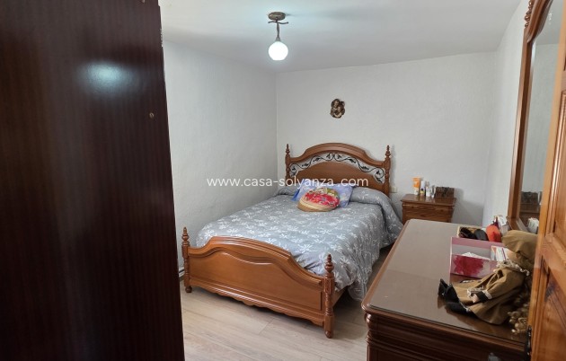Revente - Appartement - Yecla