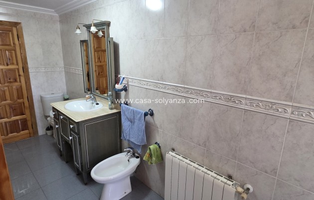 Revente - Appartement - Yecla