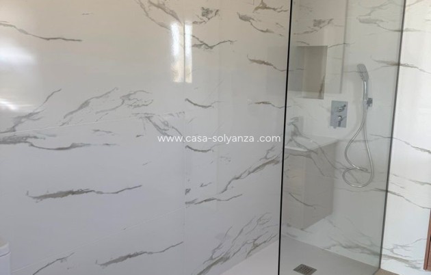 Resale - Apartment / flat - Alicante