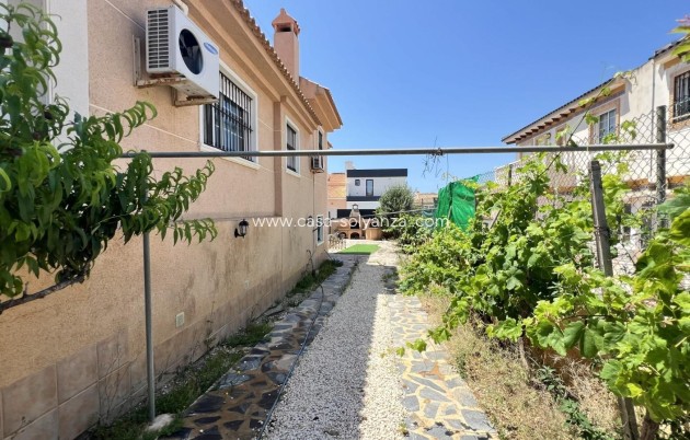Revente - Villa - Torrevieja - Aguas nuevas