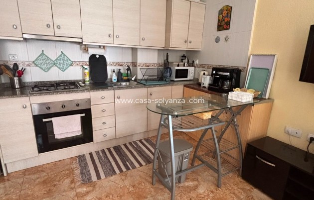 Herverkoop - Appartement / flat - Torrevieja - Estacion Autobuses