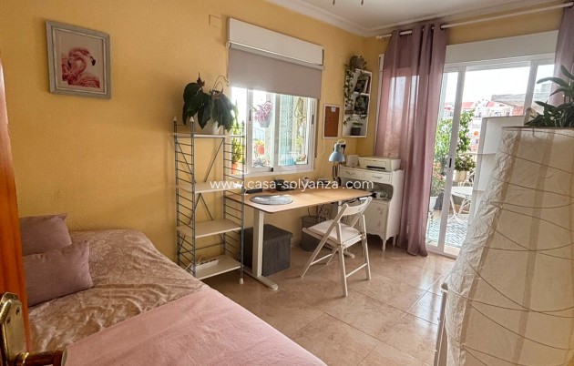 Herverkoop - Appartement / flat - Torrevieja - Estacion Autobuses