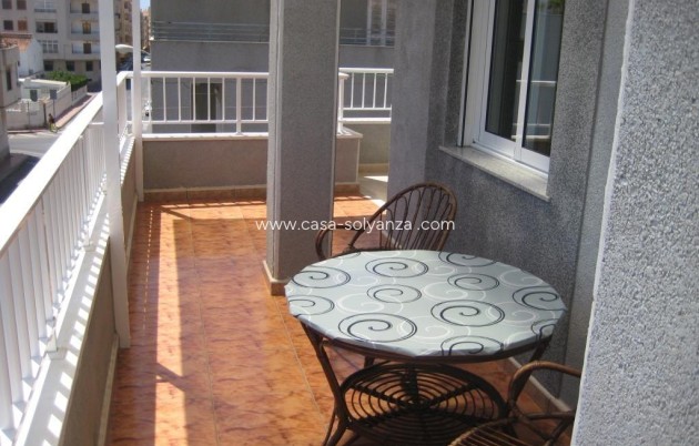 Herverkoop - Appartement / flat - Torrevieja - Estacion Autobuses