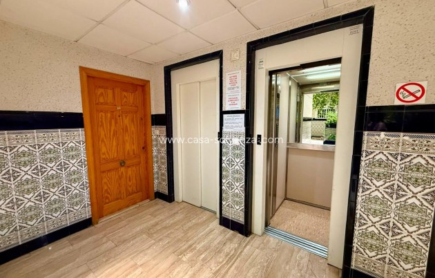 Wiederverkauf - Wohnung - Torrevieja - Playa del Cura