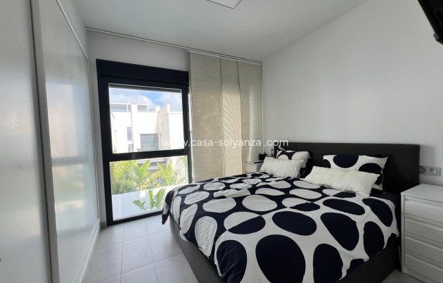 Resale - Villa - Orihuela Costa - Villamartín