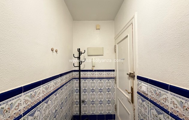 Resale - Apartment / flat - Torrevieja - Playa del Cura
