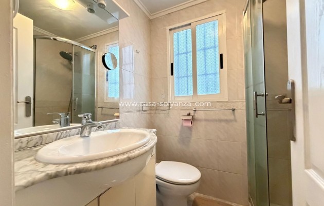 Resale - Apartment / flat - Torrevieja - Playa del Cura