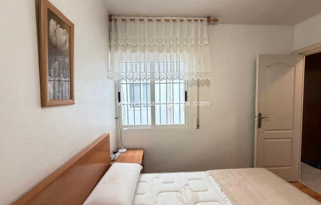 Resale - Apartment / flat - Torrevieja - Playa del Cura