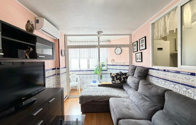 Resale - Apartment / flat - Torrevieja - Playa del Cura