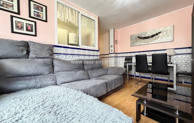 Resale - Apartment / flat - Torrevieja - Playa del Cura