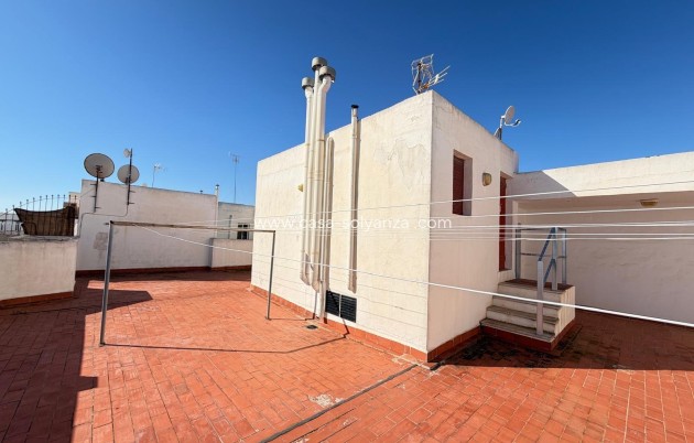 Resale - Apartment / flat - Torrevieja - Playa del Cura