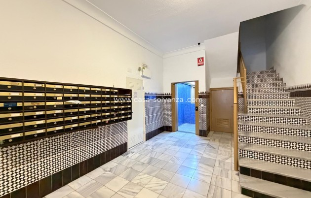 Resale - Apartment / flat - Torrevieja - Playa del Cura