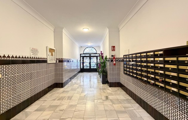 Resale - Apartment / flat - Torrevieja - Playa del Cura