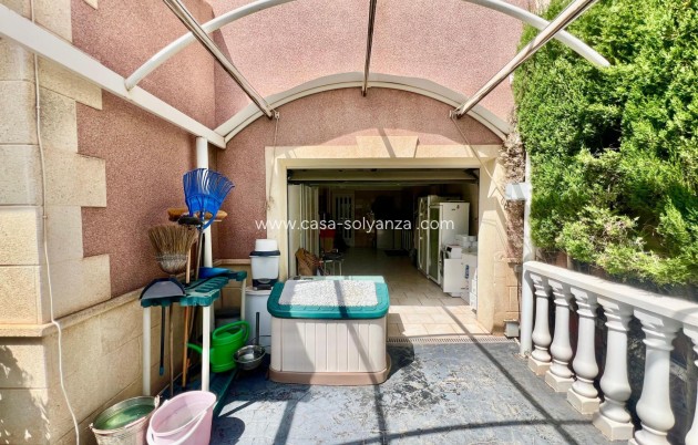 Resale - Villa - Torrevieja - Los Balcones