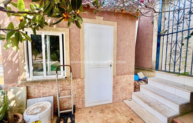 Resale - Villa - Torrevieja - Los Balcones