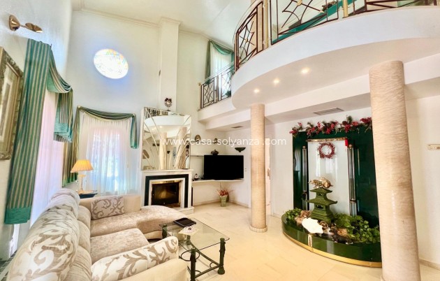 Resale - Villa - Torrevieja - Los Balcones