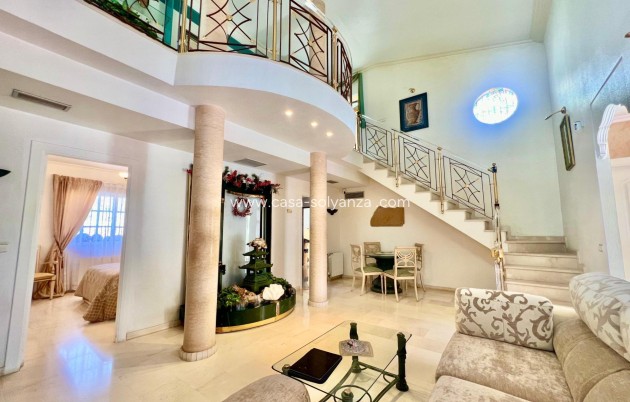 Resale - Villa - Torrevieja - Los Balcones