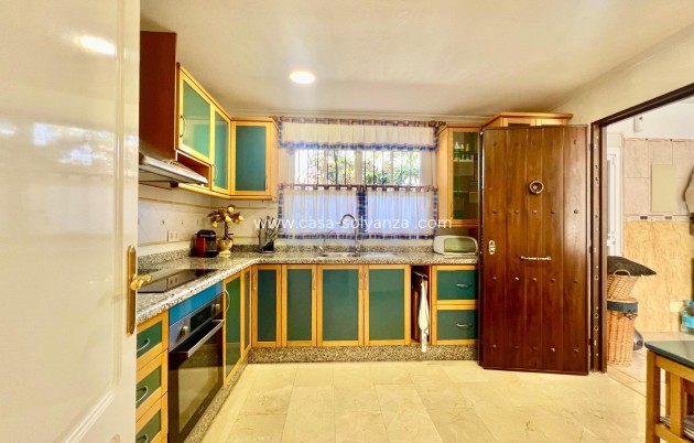 Resale - Villa - Torrevieja - Los Balcones