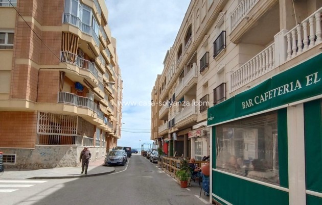Herverkoop - Appartement / flat - Torrevieja - Playa de los Locos
