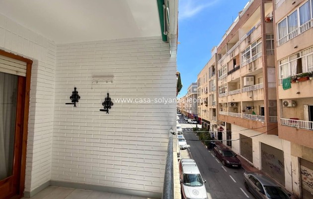 Resale - Apartment / flat - Torrevieja - Playa del Cura