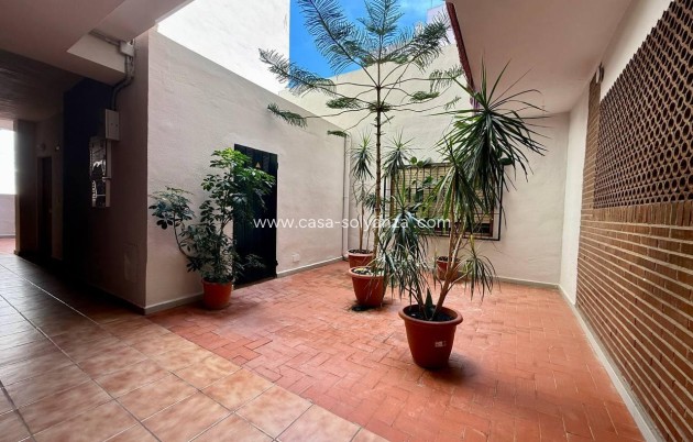 Resale - Apartment / flat - Torrevieja - Playa del Cura