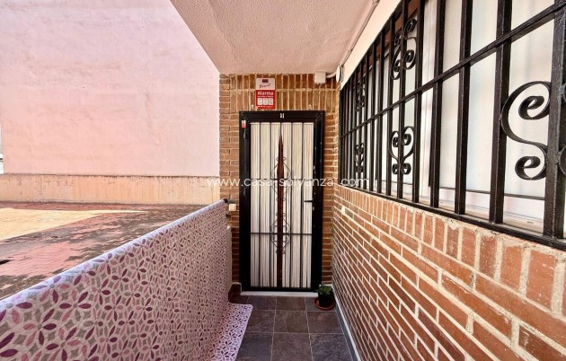 Resale - Apartment / flat - Torrevieja - Playa del Cura