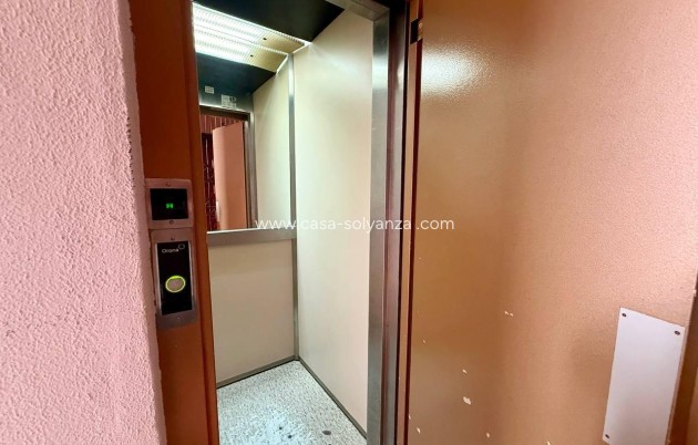 Resale - Apartment / flat - Torrevieja - Playa del Cura