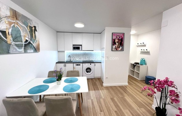 Resale - Apartment / flat - Torrevieja - Estacion Autobuses