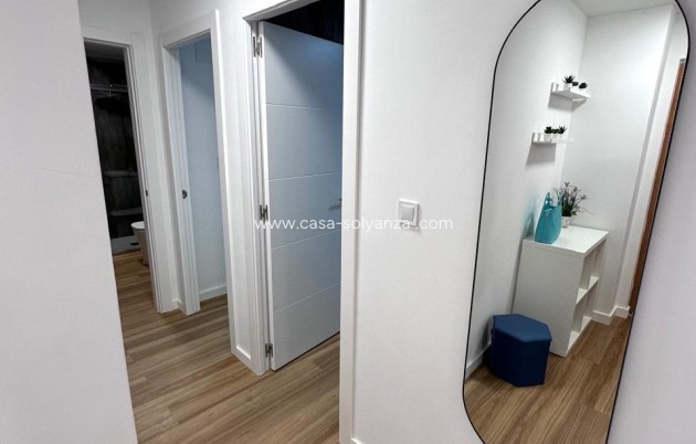 Resale - Apartment / flat - Torrevieja - Estacion Autobuses