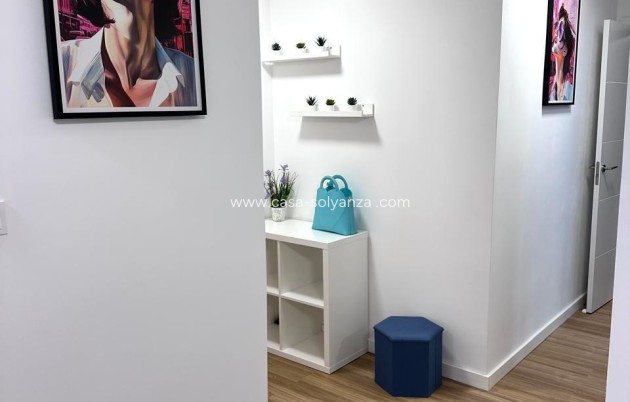 Resale - Apartment / flat - Torrevieja - Estacion Autobuses
