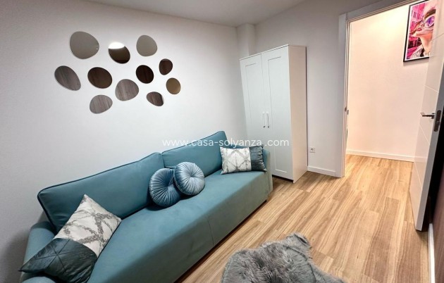 Resale - Apartment / flat - Torrevieja - Estacion Autobuses