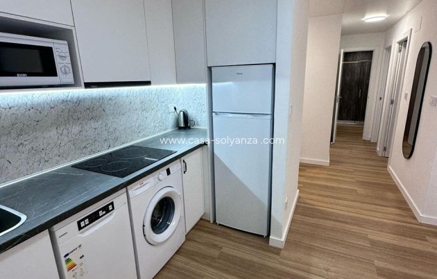 Resale - Apartment / flat - Torrevieja - Estacion Autobuses