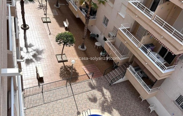 Resale - Apartment / flat - Torrevieja - Estacion Autobuses