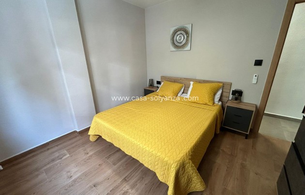 Resale - Apartment / flat - Torrevieja - Estacion Autobuses