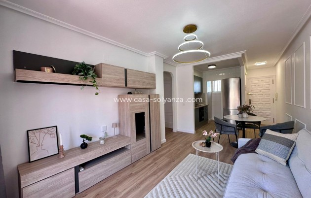 Resale - Apartment / flat - Torrevieja - Habaneras